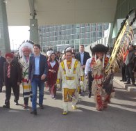 PM Trudeau and First Nations Chief Perry Bellegarde Recognized in Bonnet Transfer Ceremony