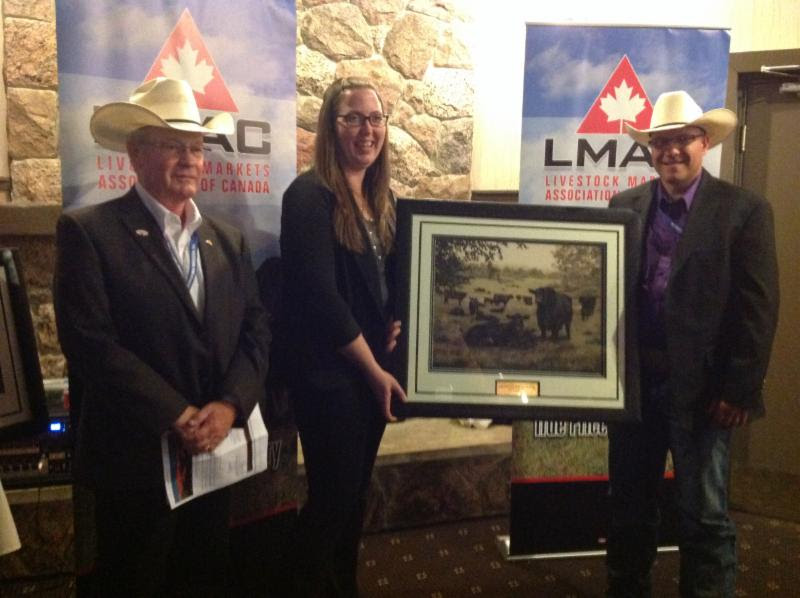 Canadian Angus 2015 Auction Market of the Year Award Presented to Cowtown Livestock Exchange Inc.