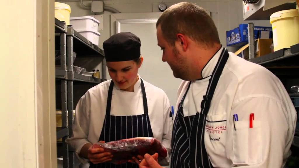 Government Meets Commitment to Support Student Jobs