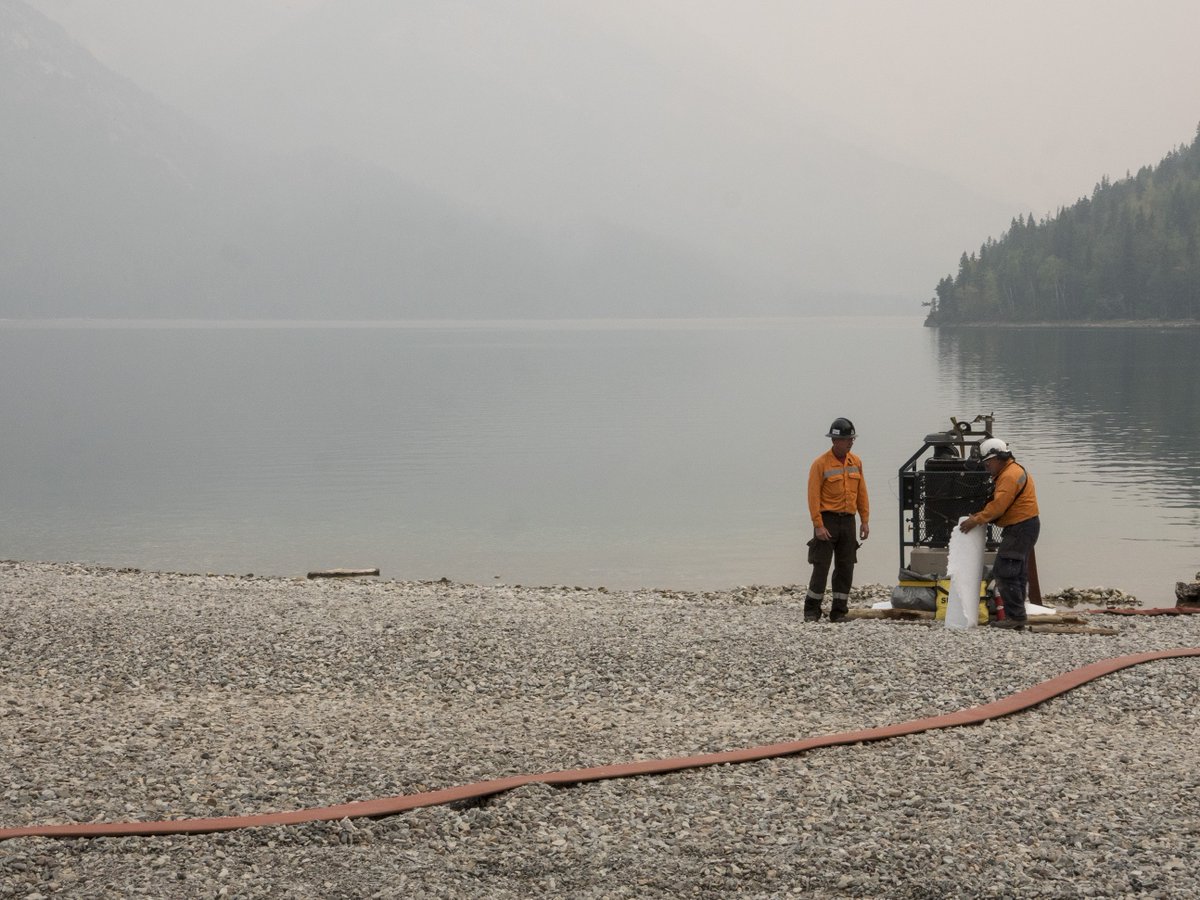 Kenow Fire – Waterton Lakes National Park Update: September 7, 2017; 15:00hr