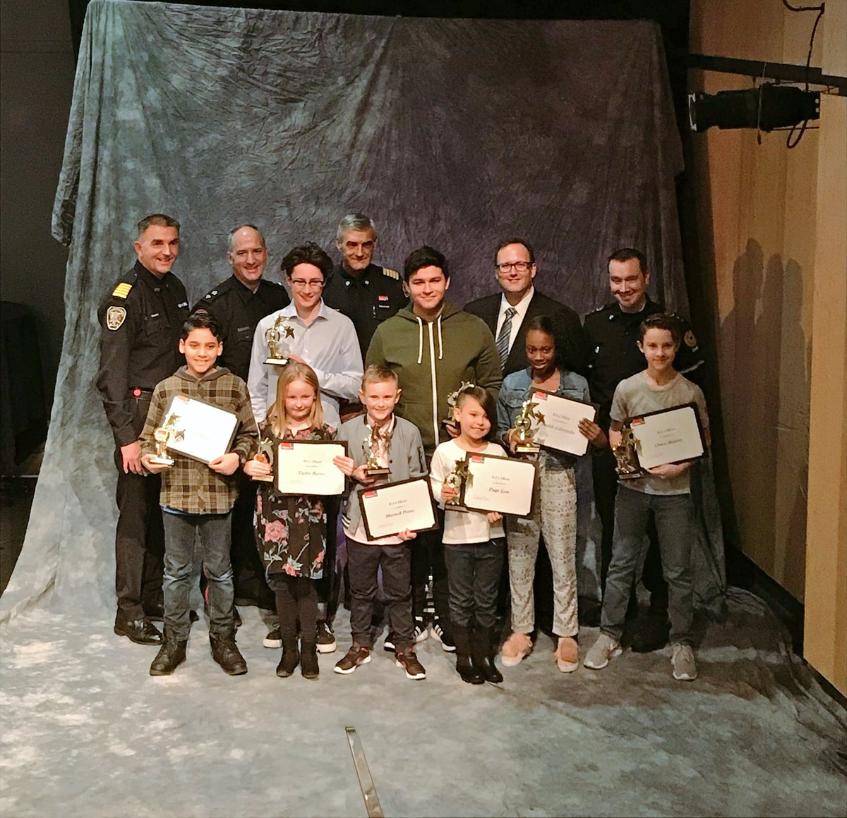 Calgary 9-1-1 Recognizes Young Heroes