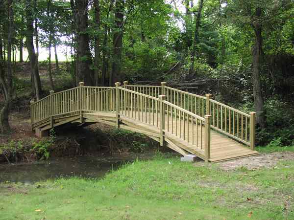 Black Diamond Footbridge Re-scheduled for Painting
