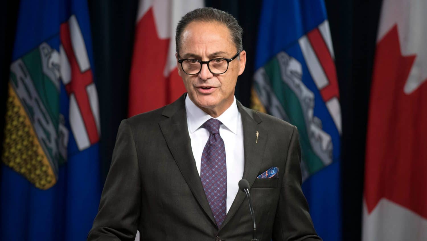 Deficit Drops, Economic Recovery on Track