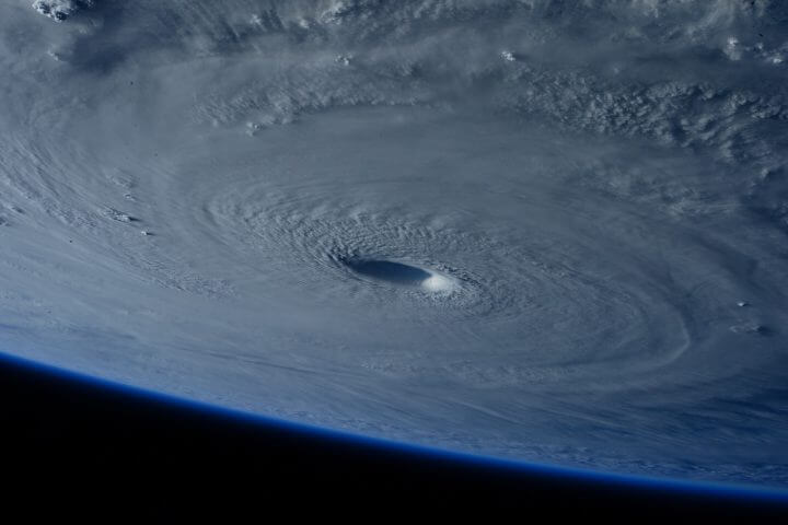 3 Quick Tips for Debunking Hoaxes in a Hurricane