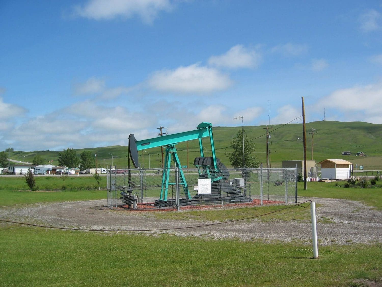 United Conservatives Call for Temporary, Voluntary Reduction in Oil Production