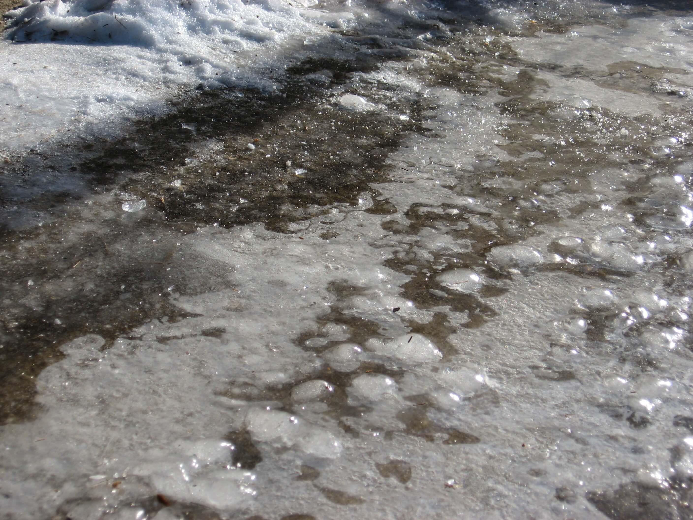 High River: Water Main Break Creating Icy Conditions on Crescent Ave. S.E.